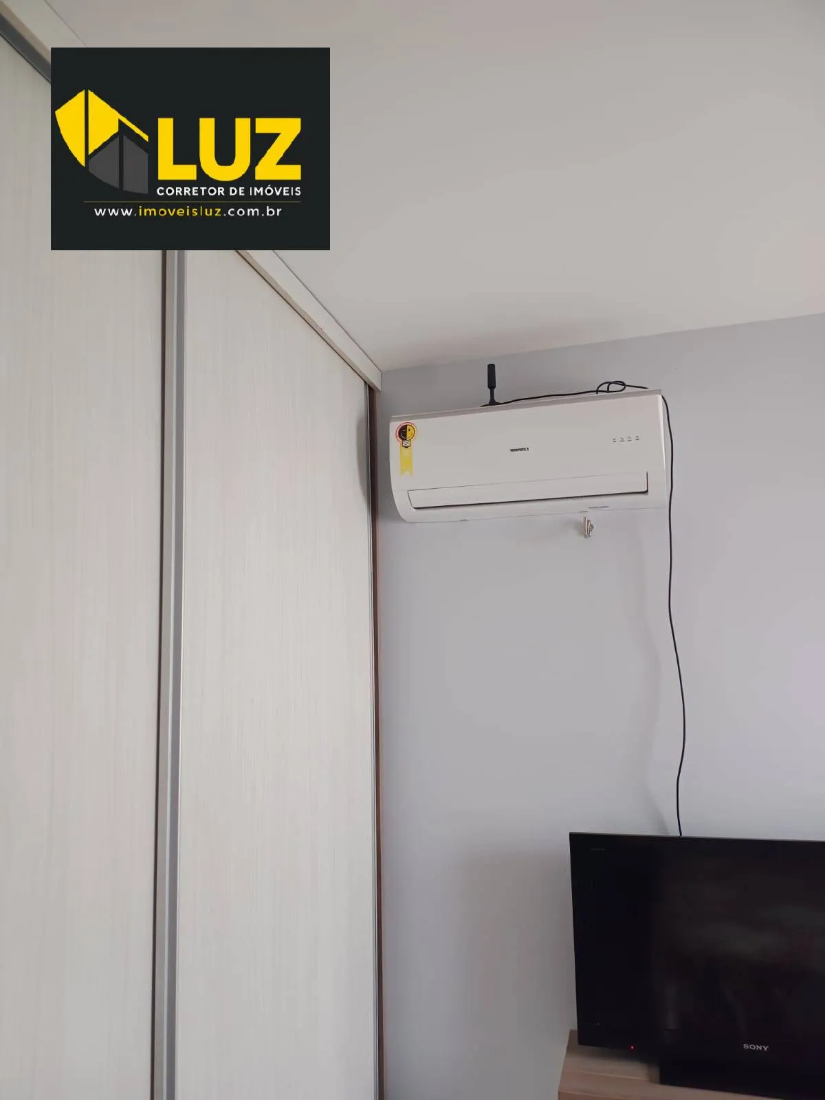 Imagem Casa plana, moderna e muito bem conservada no Bairro Encantada - Eusébio