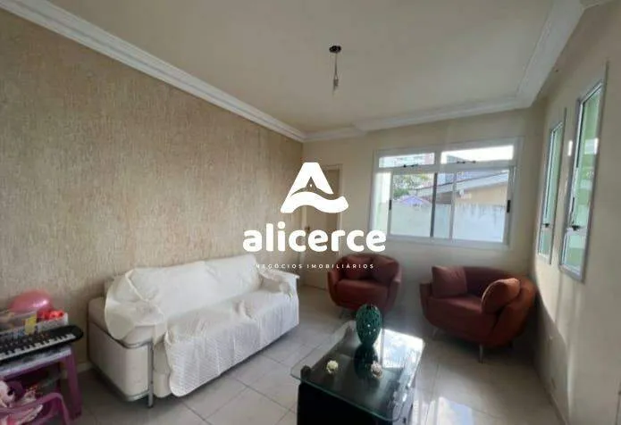 Imagem Ampla Casa de dois Pavimentos no Jardim Atlântico