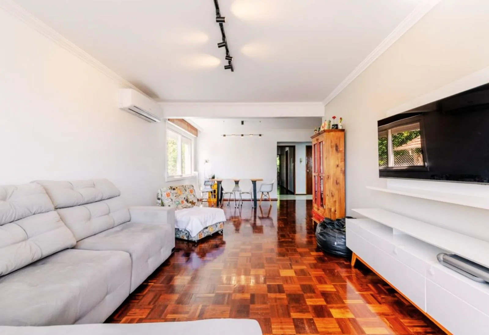 Imagem Apartamento com 164.55m², 3 dorm, Moinhos de Vento