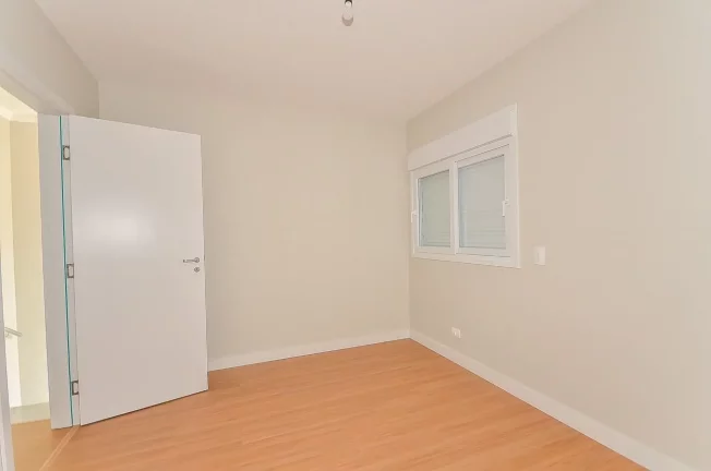 Imagem Casa à Venda no Parque das Imbuias – 3 Quartos, 1 Suíte, 126m², Campo Comprido, Curitiba