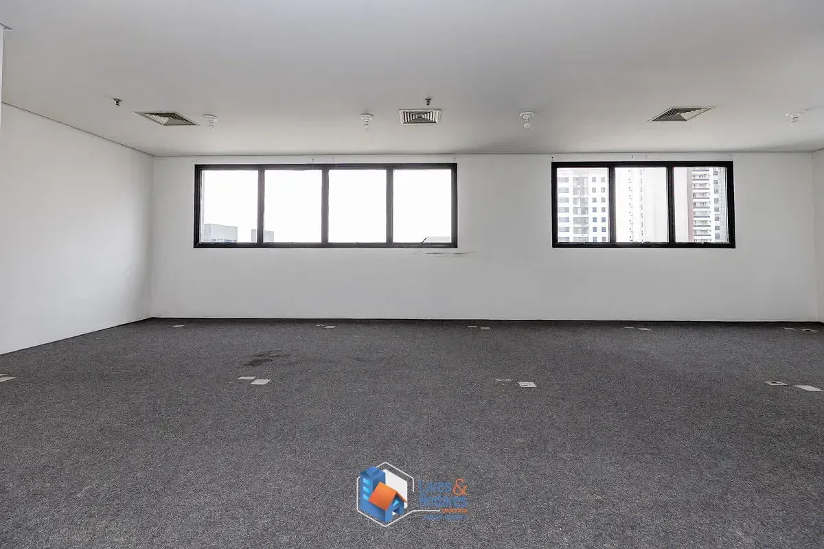 Imagem Conjunto comercial para venda em Paraíso, 50m²