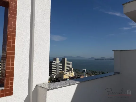 Imagem Excelente cobertura de 3 dormitórios, sendo 1 suíte, sala de estar e jantar, cozinha integrada, á...