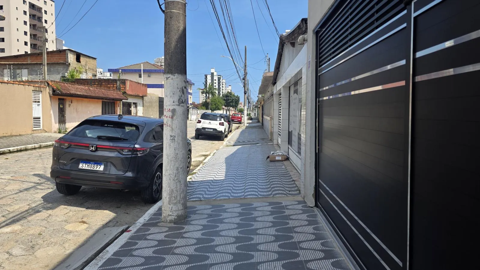 Imagem Casa para Venda em Praia Grande, Guilhermina, 2 dormitórios, 1 suíte, 2 banheiros, 3 vagas