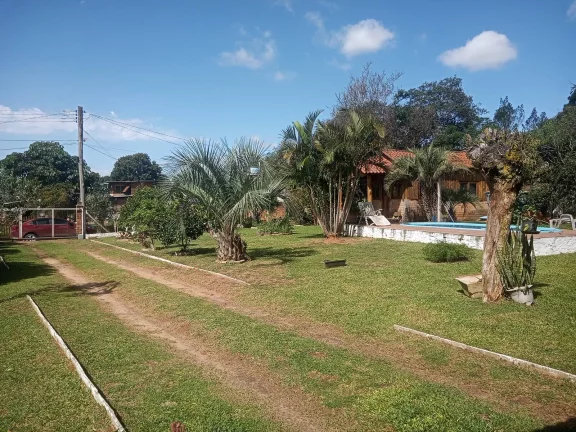 Imagem EXCELENTE!!! Sítio com 1000m², Casa, Salão de festas, Piscina, Águas Claras