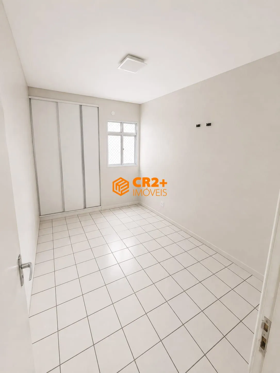 Imagem VENDO APARTAMENTO 110M2 PRÓXIMO AO SHOPPING RECIFE