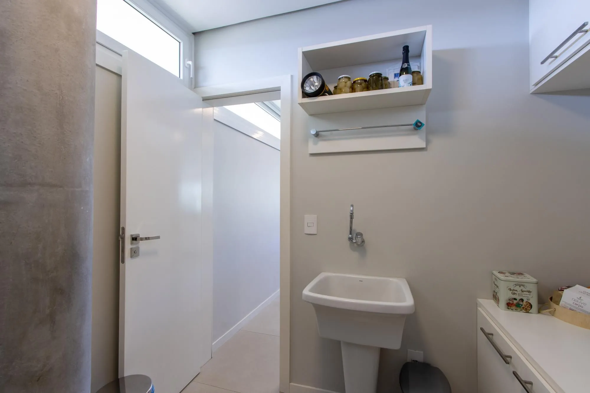 Imagem Luxuosa Casa em Condomínio de Alto Padrão com vista para Guaiba