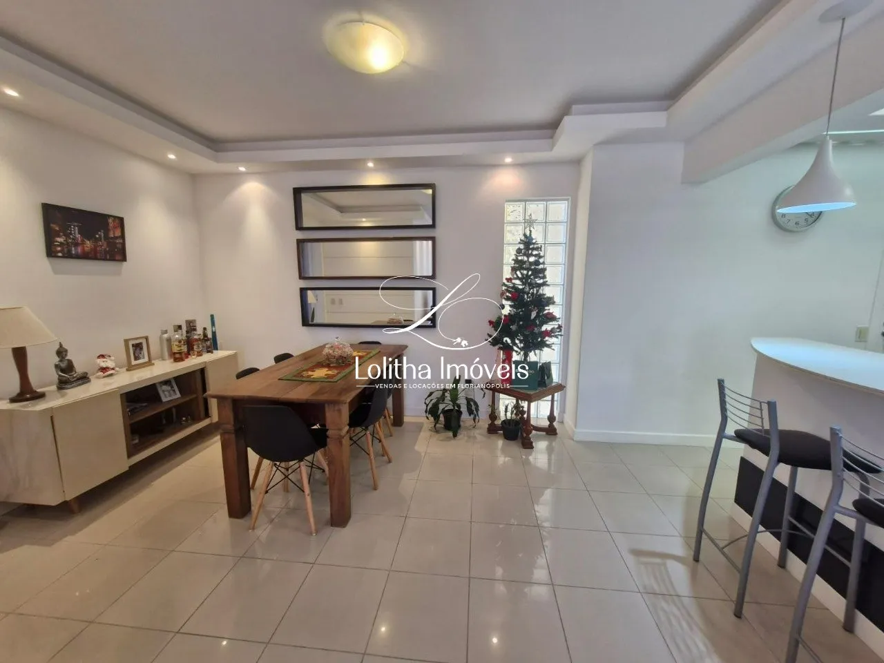 Imagem APARTAMENTO À VENDA NO ESTREITO, 3 QUARTOS SENDO 1 SUÍTE E 2 VAGAS DE GARAGEM - FLORIANÓPOLIS/SC