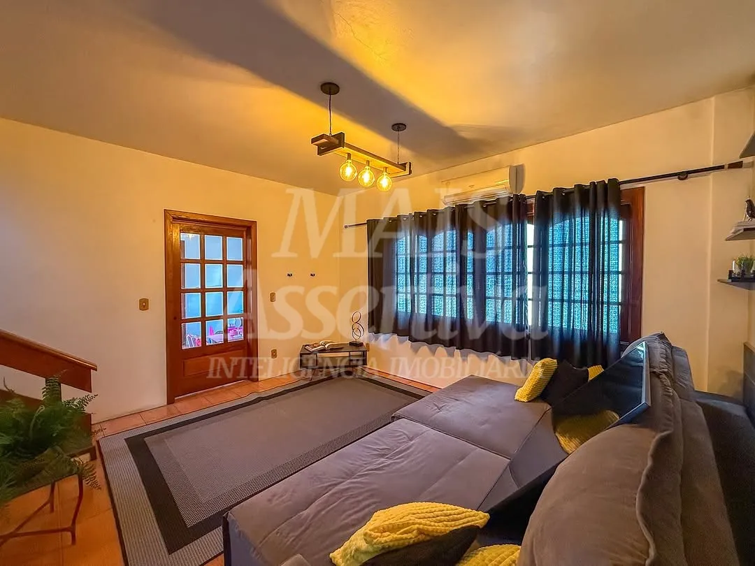 Imagem Casa mobiliada para locação em Estância Velha de 4 dormitórios - 250m²