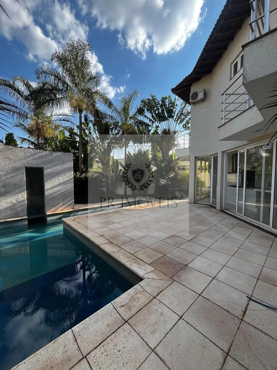 Foto do imóvel Imperdível oportunidade: Casa à venda em Araraquara-SP, Residencial Portal dos Oitis, 3 quartos, 3 suítes, 3 salas, 5 banheiros, 6 vagas, 100m²