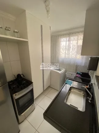 Imagem Apartamento para alugar no Condomínio Parque Uniclass, no bairro Conjunto Umuarama, Uberaba - 2 dormitórios