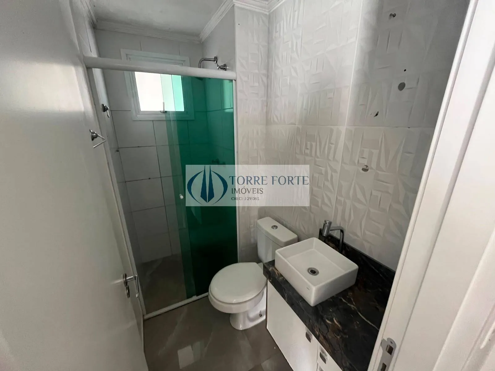 Imagem Lindo apartamento,2 dormitórios, IPTU isento, Próximo a CPTM.