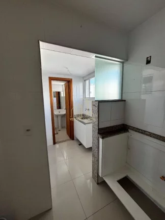 Imagem Apartamento vista mar com três quartos suíte armários planejados a venda em Piatã
