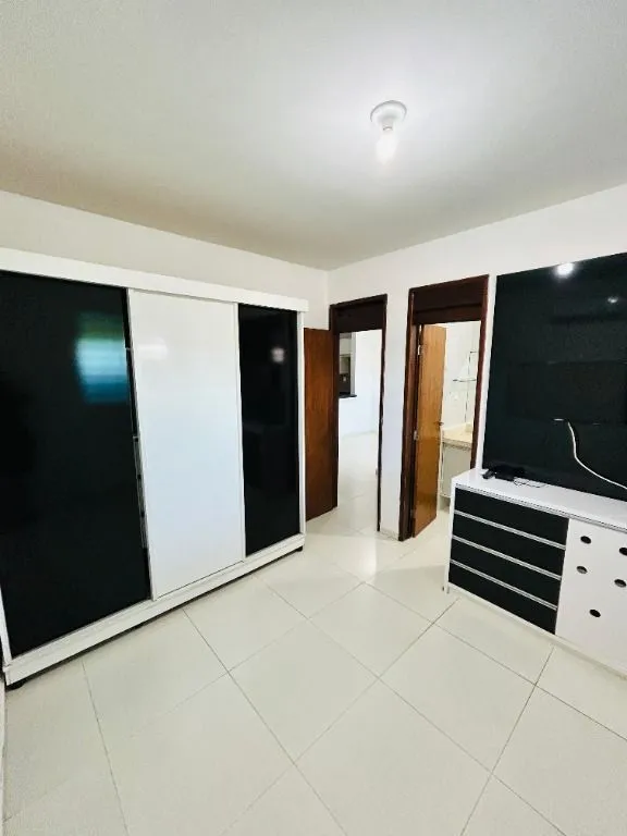 Imagem Casa com 3 quartos em Ponta de Campina, a 300m da praia. Moderna, ventilada e pronta para morar em área valorizada.