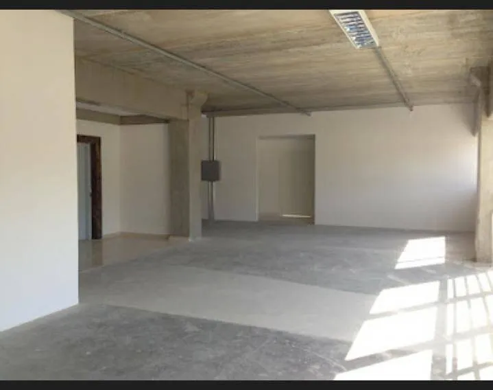 Imagem Galpão Comercial e Industrial para Locação em Barueri - Flexível para Diversos Segmentos