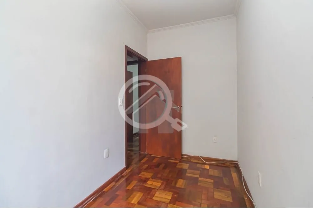 Imagem Amplo apartamento à venda em localização privilegiada, no bairro Rio Branco, - em Porto Alegre. D...