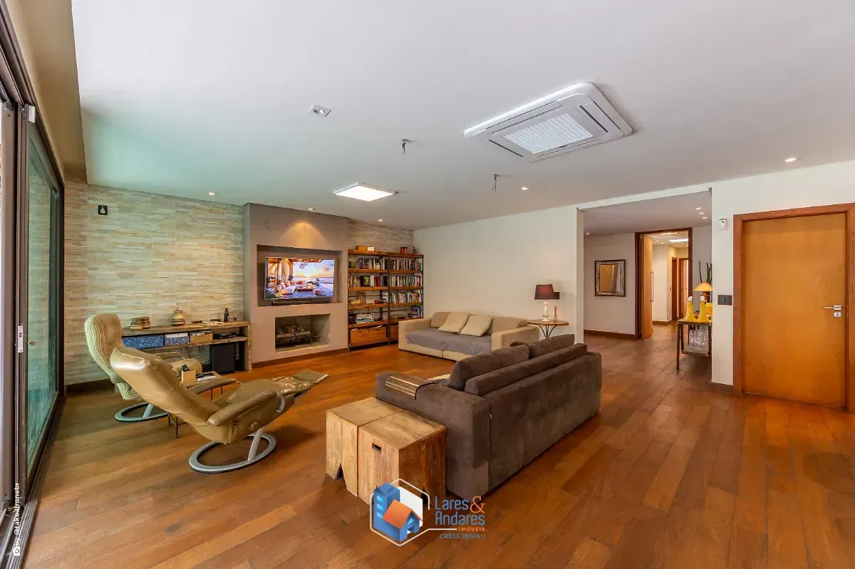Imagem Casa para venda em Santo Amaro com 6 quartos, sendo 4 suítes, 420m²