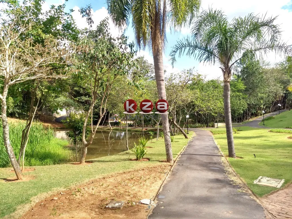 Imagem Oportunidade: Terreno em Condomínio de 1.000m² em Valinhos-SP, Cond. Villa lombarda. Agende sua visita!