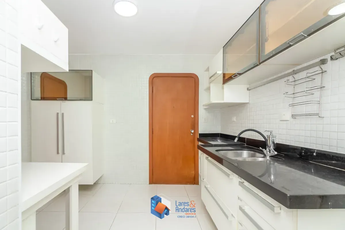 Imagem Apartamento para venda em Moema com 3 quartos, sendo 1 suíte, 99m²