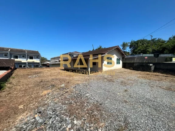Ótimo terreno em faixa viária, com potencial residencial e comercial, localizado no bairro Vila No...