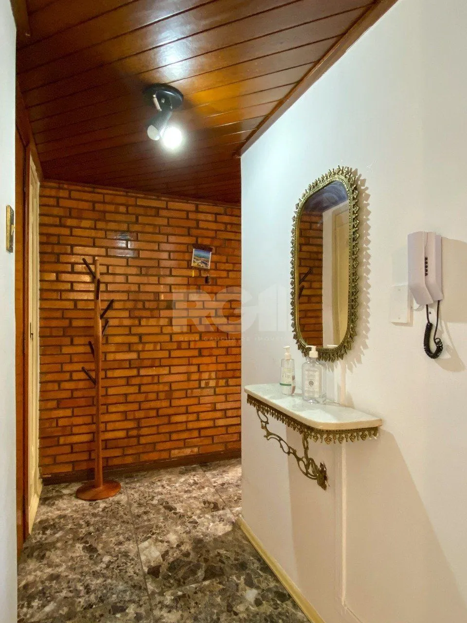 Imagem Apartamento 3 dormitórios, sendo 1 suíte, com 2 salas de estar, junto à Praça da Matriz