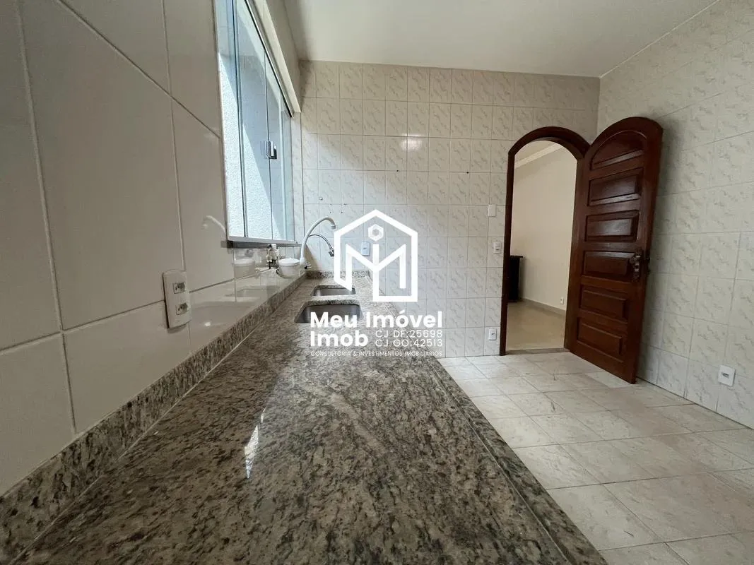 Imagem Casa 4 Quartos 2 Suítes 4 Vagas 300m² Taguatinga/DF