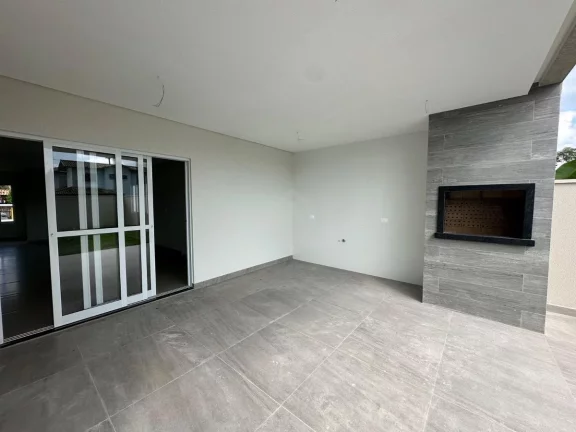 Imagem SOBRADO COM PISCINA, 3 SUÍTES, BAL. MARILUZ