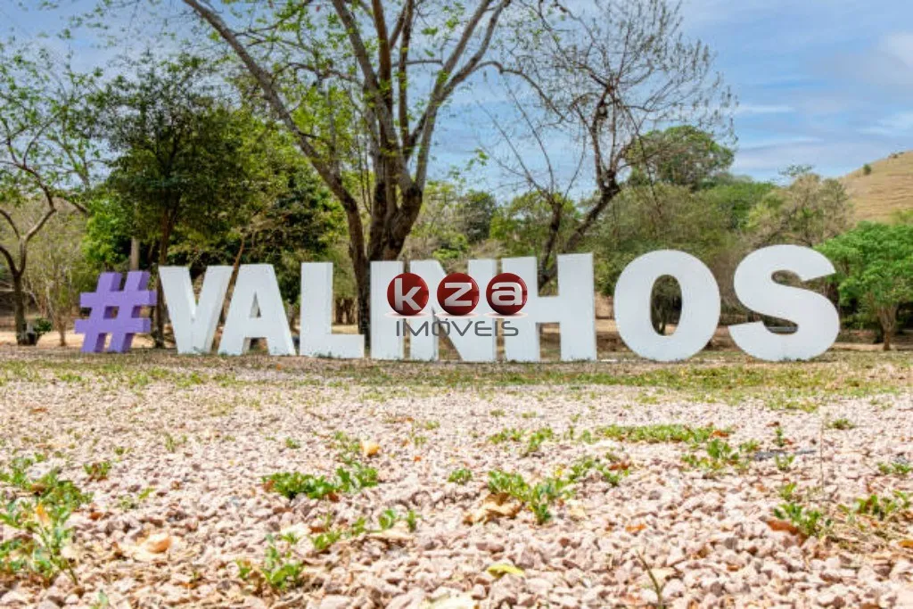 Imagem Terreno exclusivo à venda em condomínio de luxo em Valinhos-SP - 400m² no Condomínio Millenium!