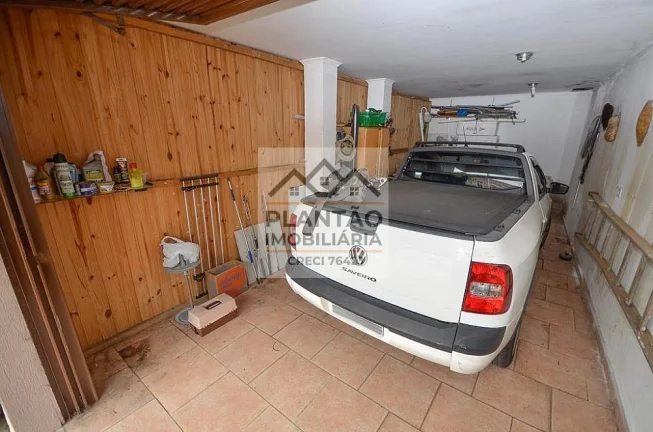 Imagem Casa Triplex a Venda no bairro Pinheirinho - Curitiba, PR