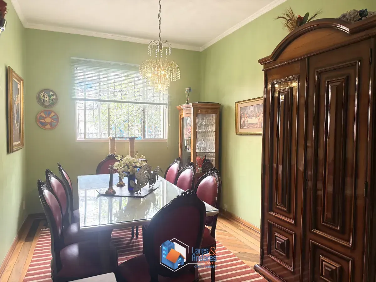 Imagem Sobrado para venda em Perdizes com 4 quartos, sendo 1 suíte, 180m²