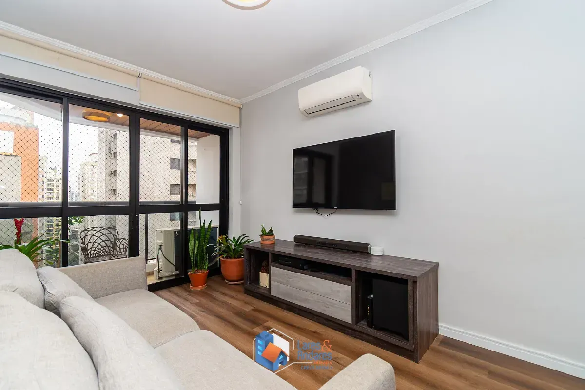 Imagem Apartamento para venda em Moema com 3 quartos, sendo 1 suíte, 90m²