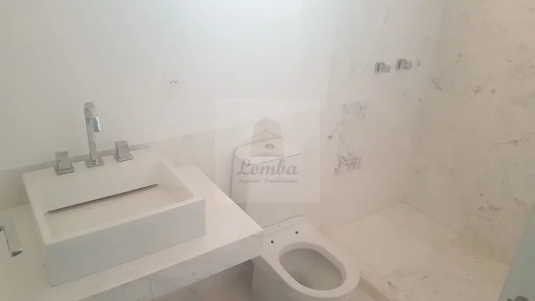 Imagem Luxuosa Mansão suspensa à venda em condomínio - 5 quartos, 5 suítes, 3 salas, 7 banheiros, 4 vagas, 440,65m² - Cuiabá-MT, Jardim Florianópolis.