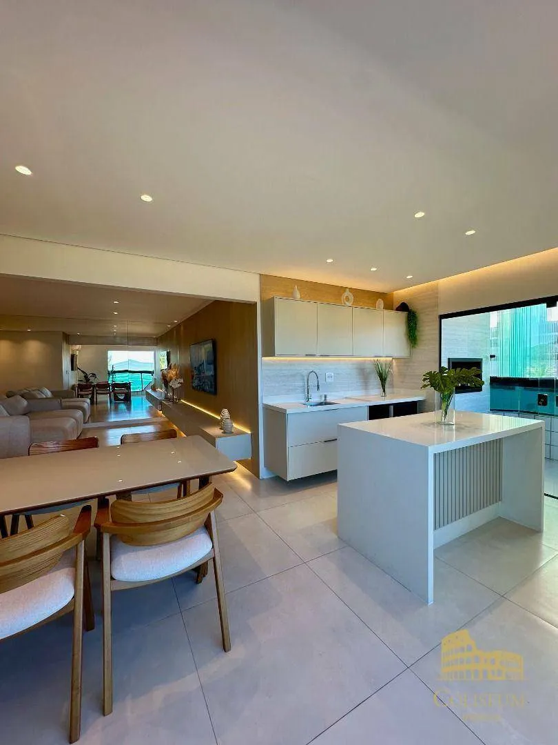 Imagem Apartamento com 4 dormitórios à venda, 167 m² por R$ 2.300.000,00 - Canto do Forte - Praia Grande/SP