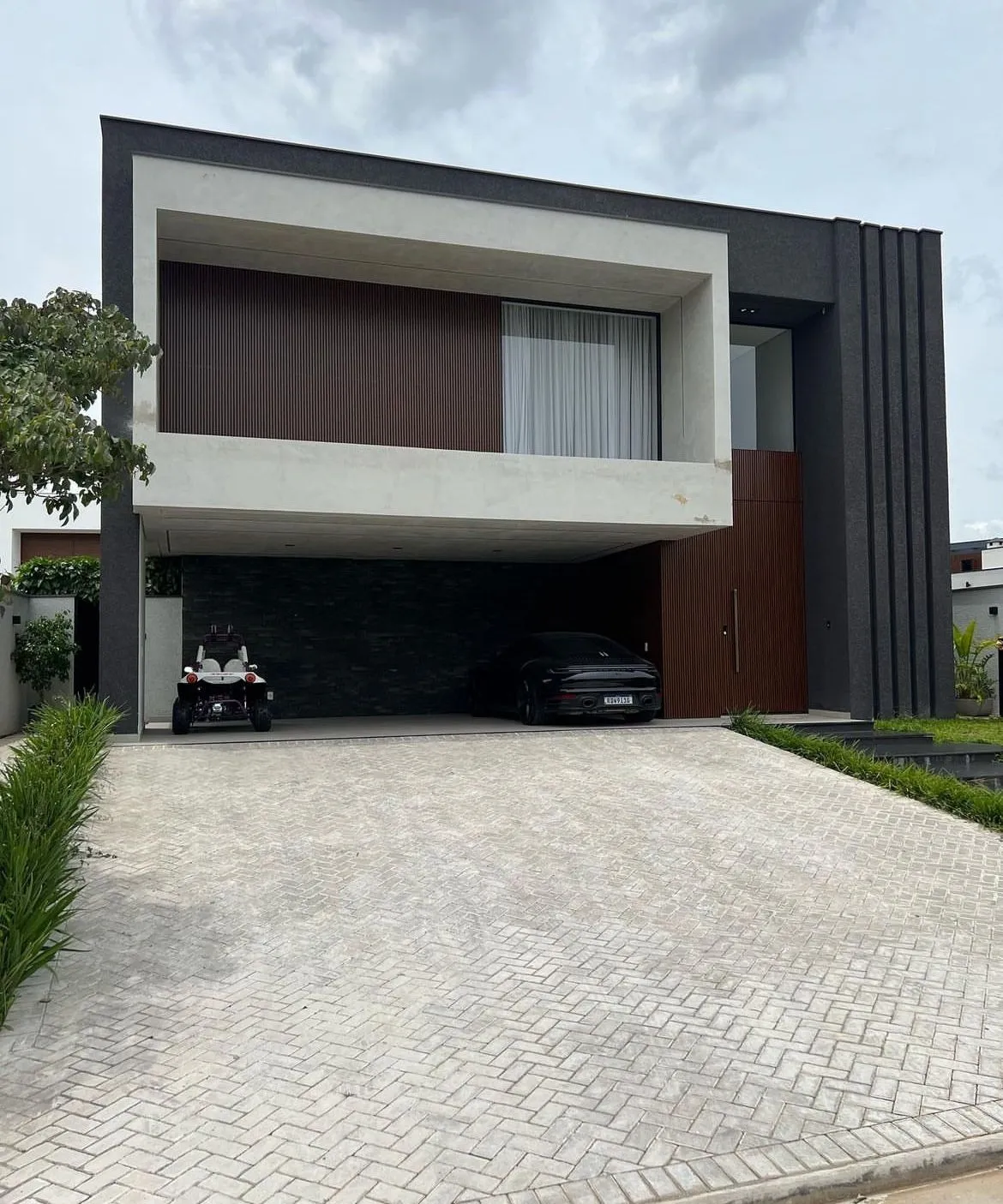 Foto do imóvel Sobrado Á Venda no Alphaville Nova Esplanada 1 Mobiliada em ALPHAVILLE NOVA ESPLANADA, VOTORANTIM - SP