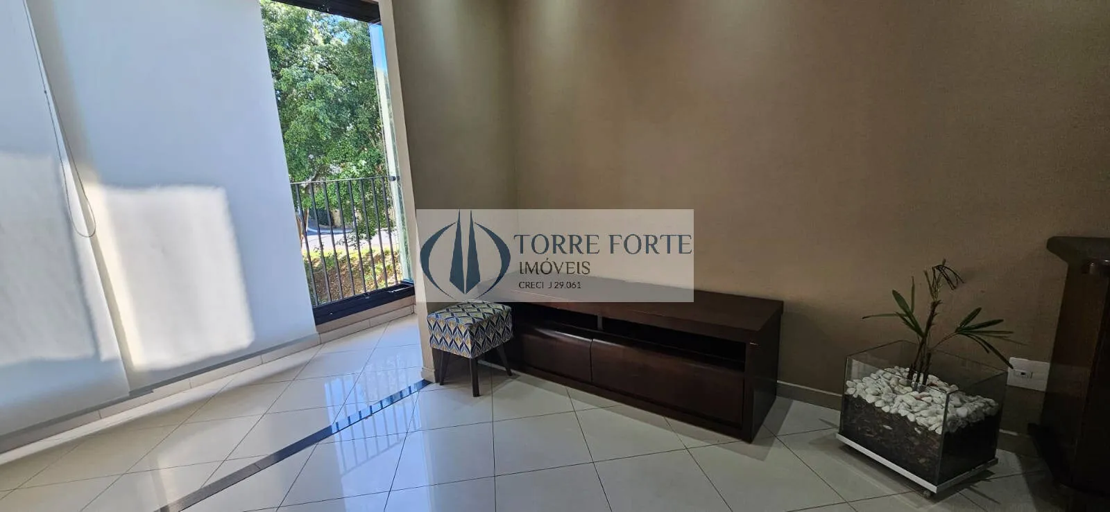 Foto do imóvel Ótimo apartamento 3 dormitórios, sala para 2 ambientes, cozinha, 1 vaga, ZN em Rua Camarajé