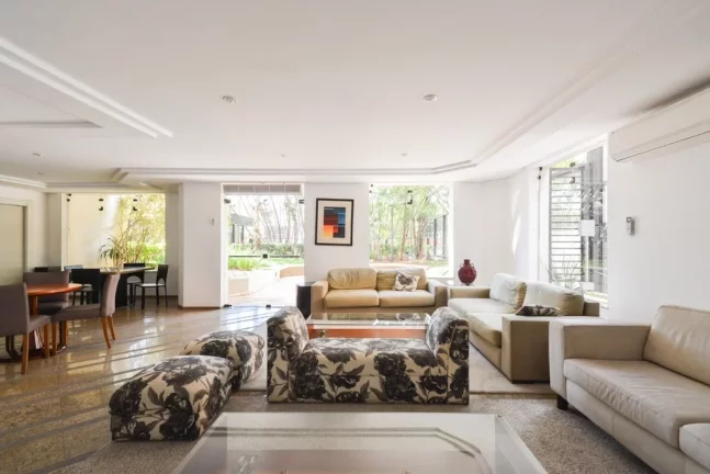 Imagem Apartamento à venda em São Paulo, Vila Nova Conceição, com 2 quartos, 151m2