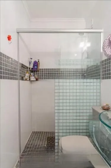 Imagem Linda casa com 3 dormitórios, sendo 1 Suíte, Sala Ampla no Condomínio de Ótima Localização
