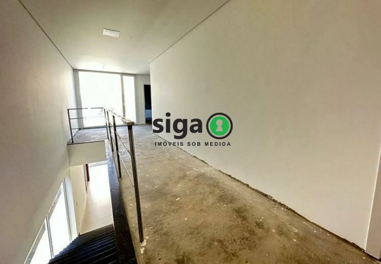 Imagem Casa em Condomínio Fechado à venda no Alto da Boa Vista com 3 Suítes e 3 Vagas - São Paulo