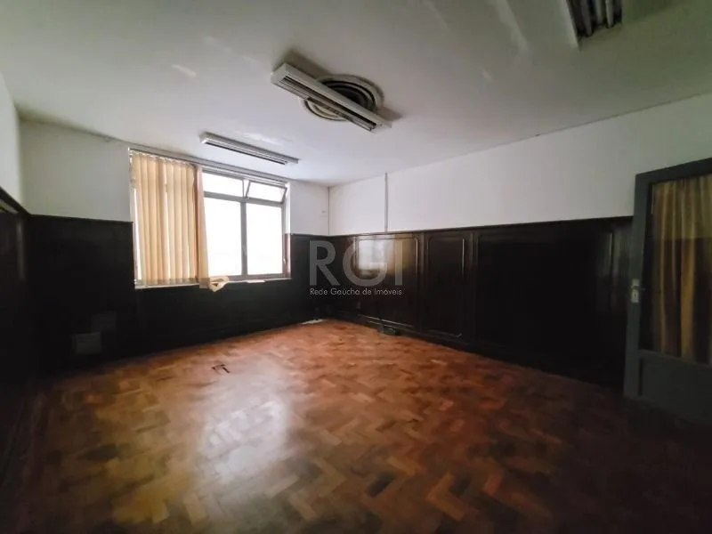 Imagem Amplo Conjunto Comercial 1.499m² no Centro Histórico de Porto Alegre