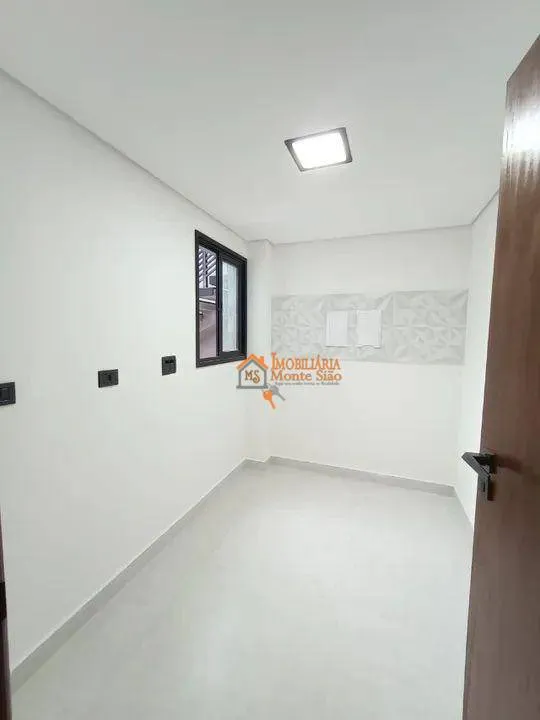 Imagem Sobrado com 3 dormitórios à venda, 240 m² por R$ 2.200.000,00 - Mogi Moderno - Mogi das Cruzes/SP
