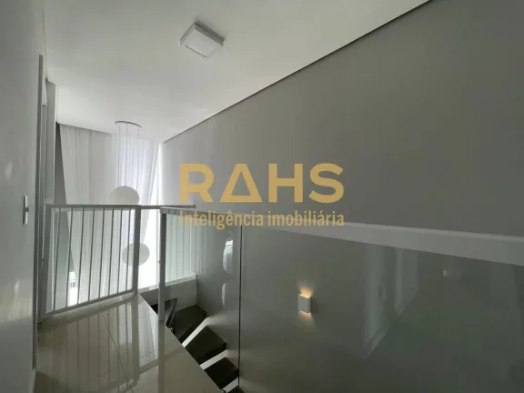 Imagem Sobrado Geminado com 115 m² de área construída com 1 suíte e 2 quartos, 2 vagas de garagem a ven...