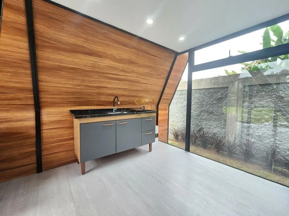Imagem Casa para Venda em Teresópolis / RJ no bairro Várzea