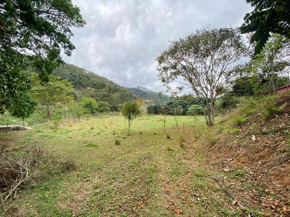 Imagem Terreno para Venda em Teresópolis / RJ no bairro Pessegueiros