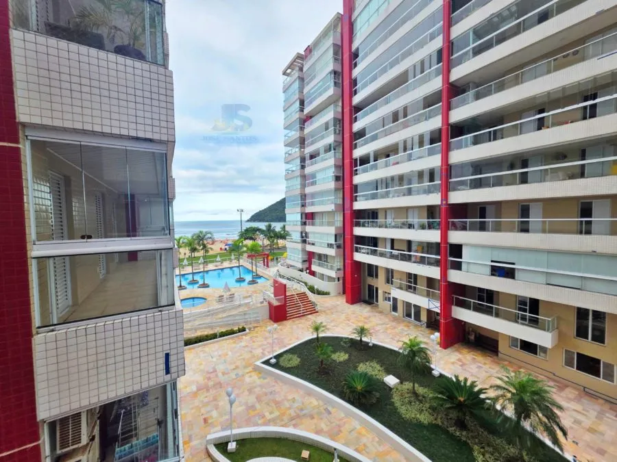 Imagem A VENDA SOFISTICAÇÃO E CONFORTO FRENTE AO MAR COM 90m² | 2 Dormitórios | 2 VAGAS DE GARAGEM COBERTAS + VARANDA GOURMET EQUIPADA.