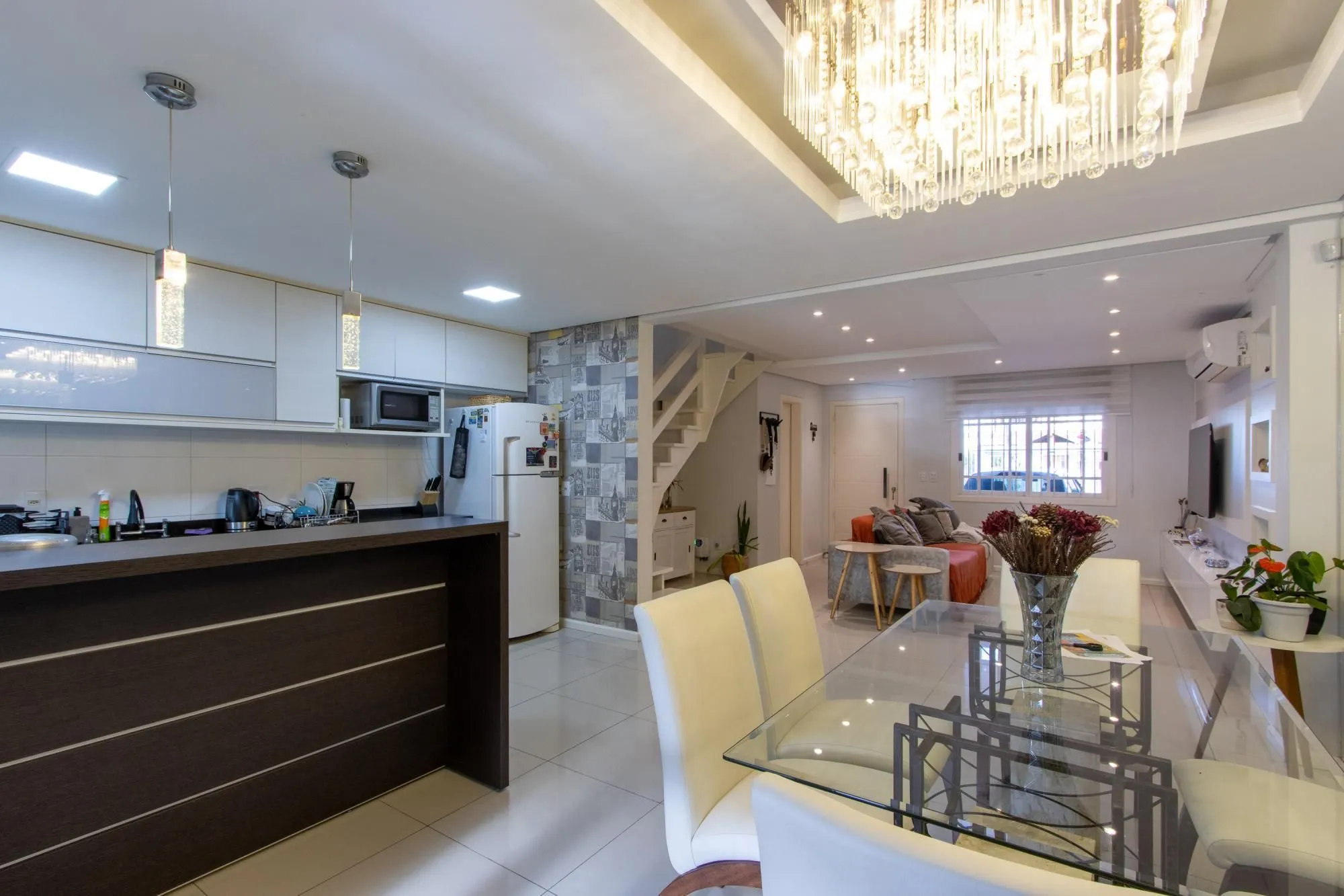 Imagem Casa sobrado, 3 quartos, 1 suite, 3 banheiros, 3 vagas em Ipanema