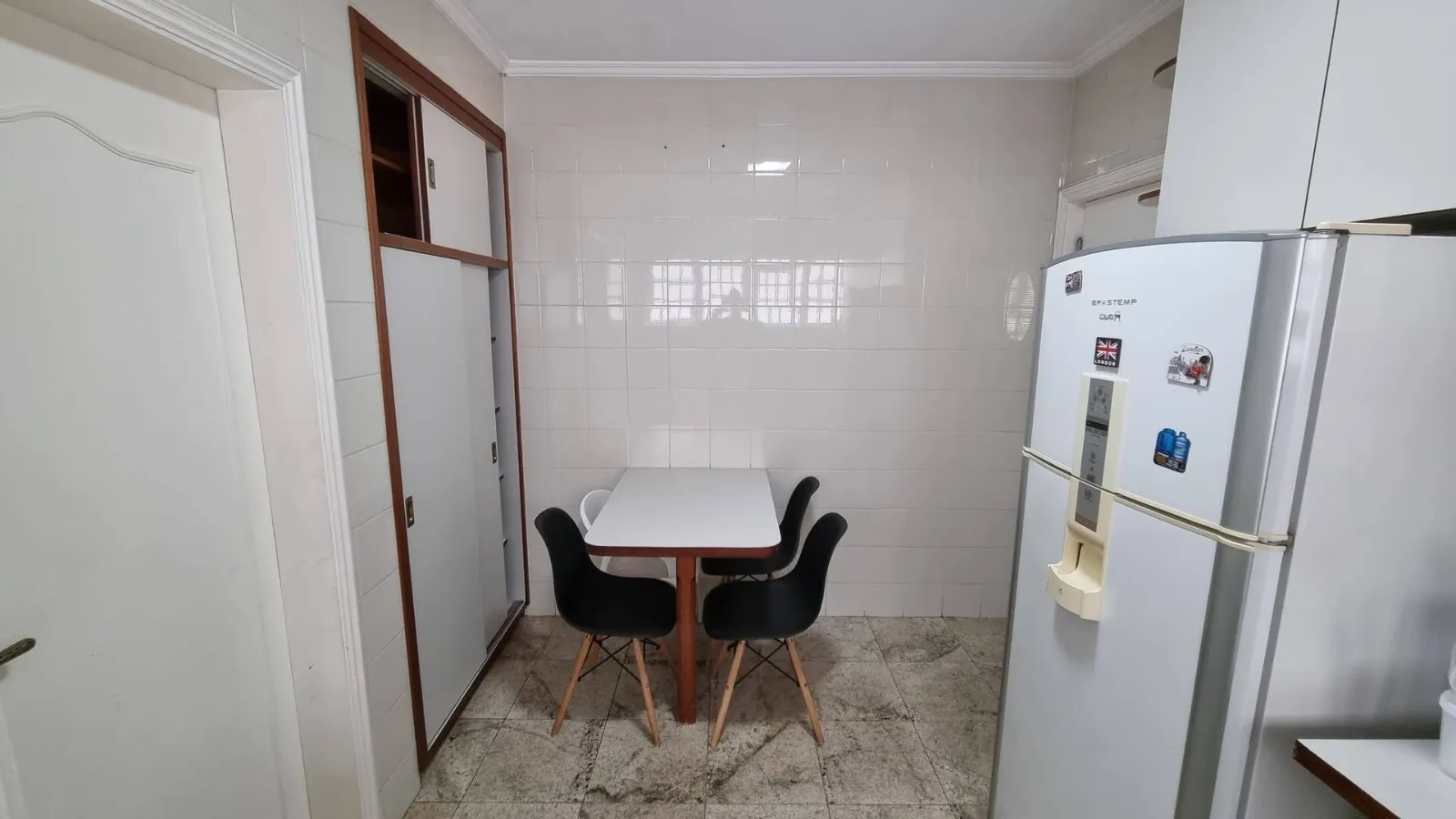 Imagem Oportunidade: Linda Casa Reformada no Alphaville Residencial 9