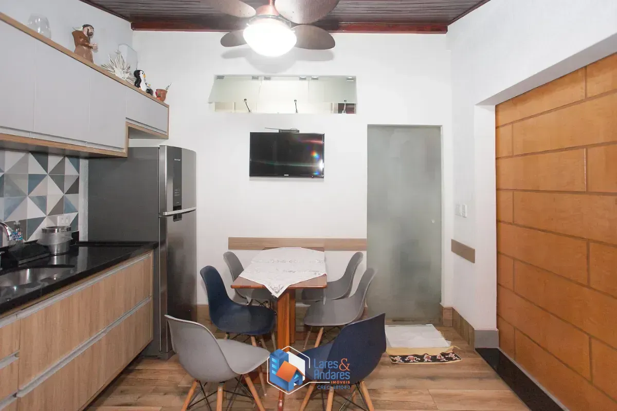 Imagem Sobrado para venda em Vila Pereira Barreto com 3 quartos, sendo 2 suítes, 200m²