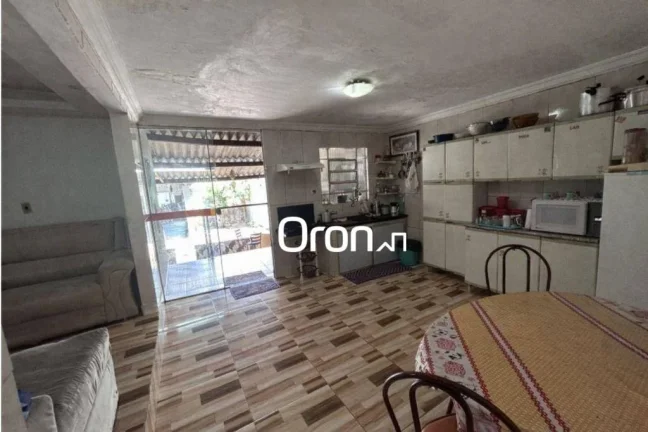 Imagem Casa à venda, 360 m² por R$ 749.000,00 - Jardim das Esmeraldas - Goiânia/GO