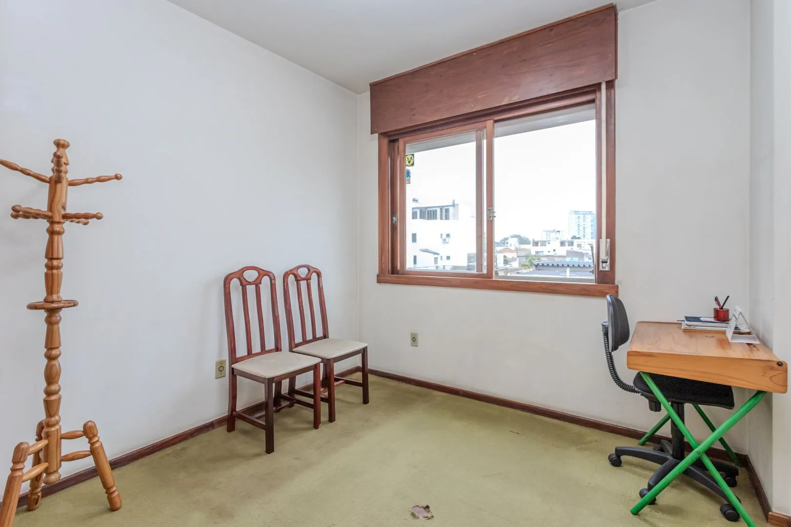 Imagem Apartamento no bairro Floresta de 3 dormitórios e vaga DESOCUPADO