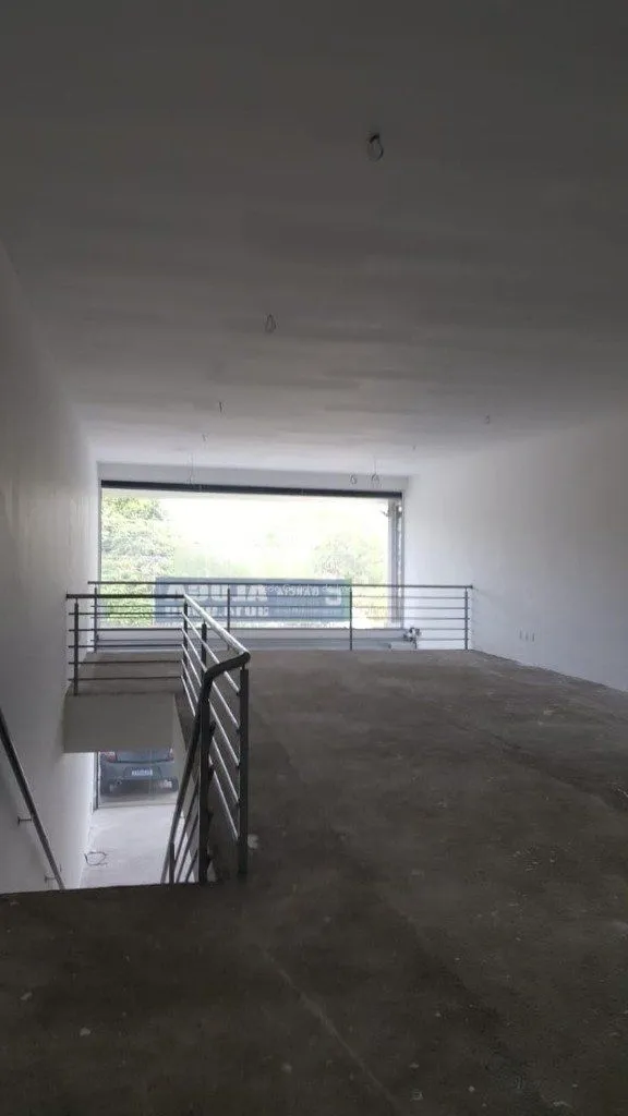 Imagem Loja para Venda - 210m², 0 dormitórios, 2 vagas - São Sebastião