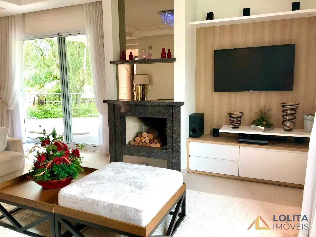 Imagem CASA COM 3 SUÍTES À VENDA EM SANTO AMARO DA IMPERATRIZ/SC